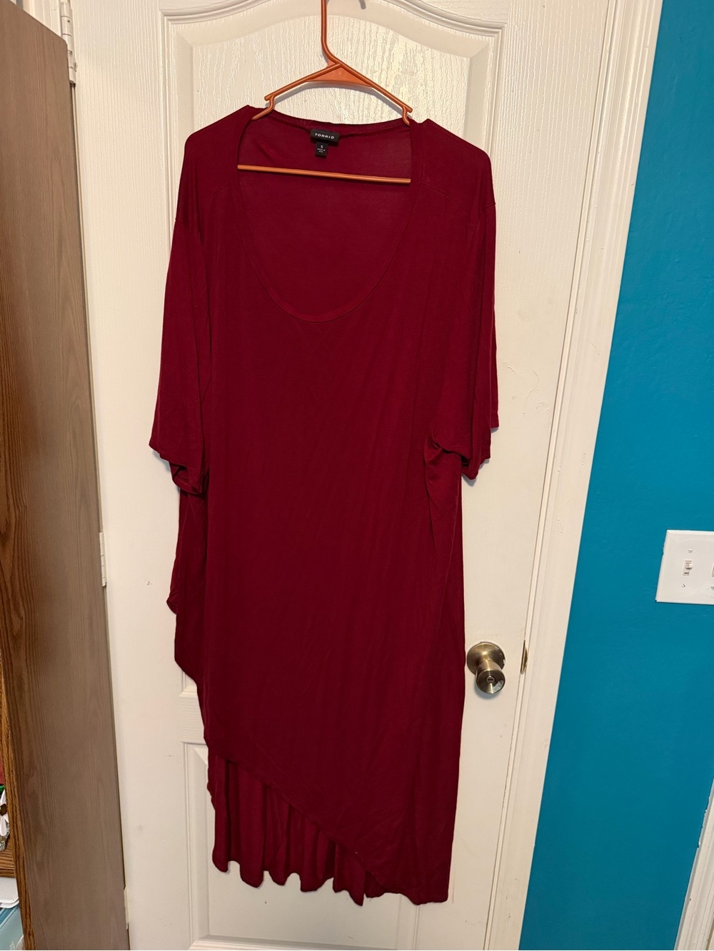 torrid Asymmetrical Hem Tunic Top in Wine